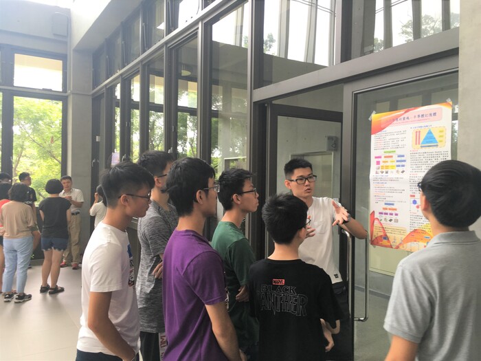 海報展演