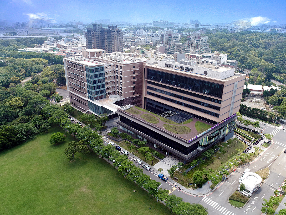 奈微與材料科技中心 國立清華大學奈微與材料科技中心